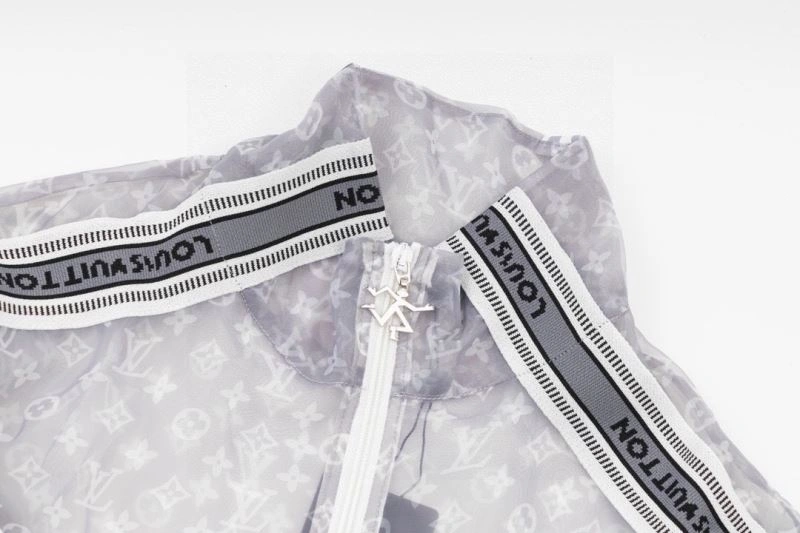 Louis Vuitton Outwear Efficient 138661