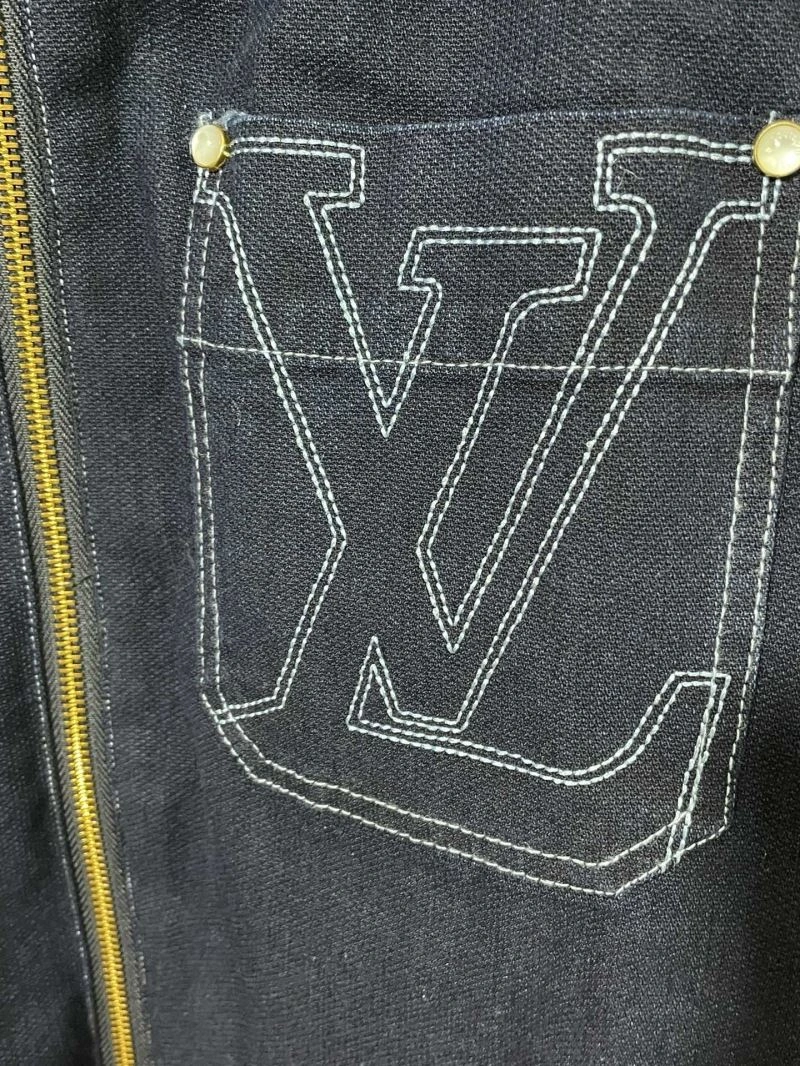 FlexibleFit Louis Vuitton Outwear 138664