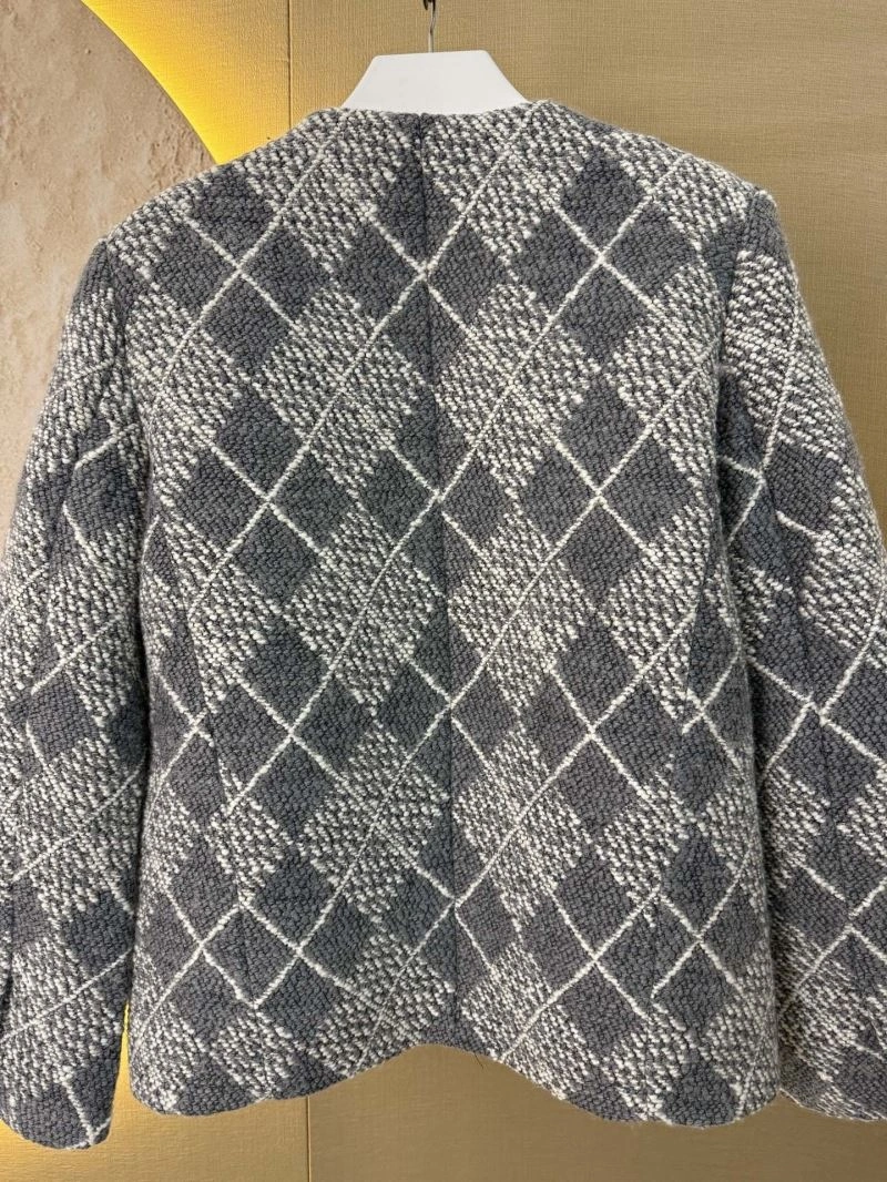 UrbanStyle Louis Vuitton Outwear 138667