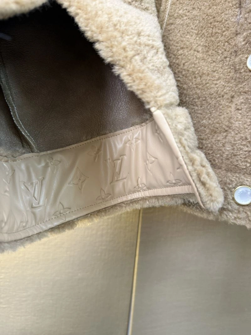 GoAnywhere Louis Vuitton Outwear 138655