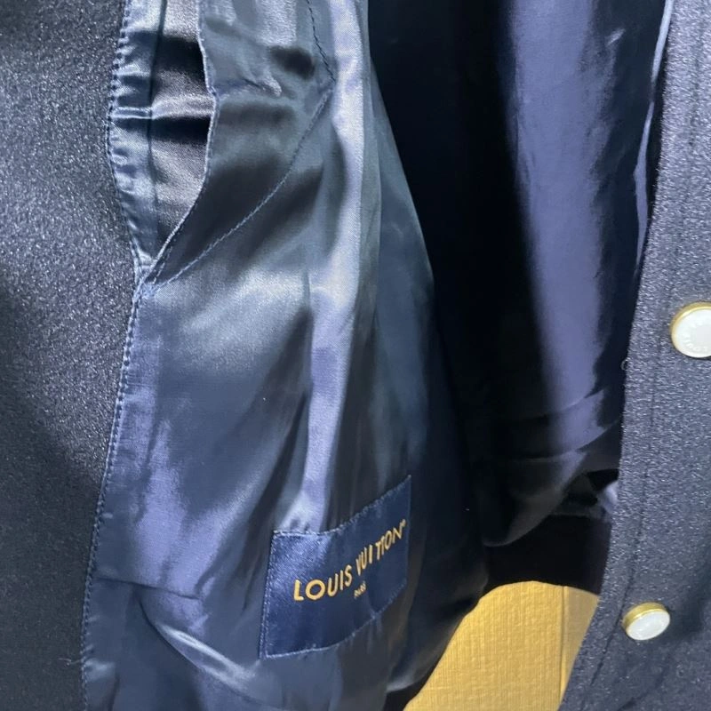 GoAnywhere Louis Vuitton Outwear 138662