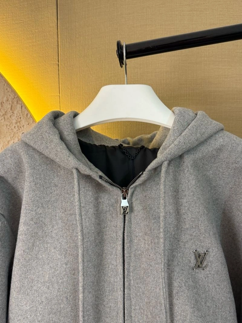MoistureWicking Louis Vuitton Outwear 138651