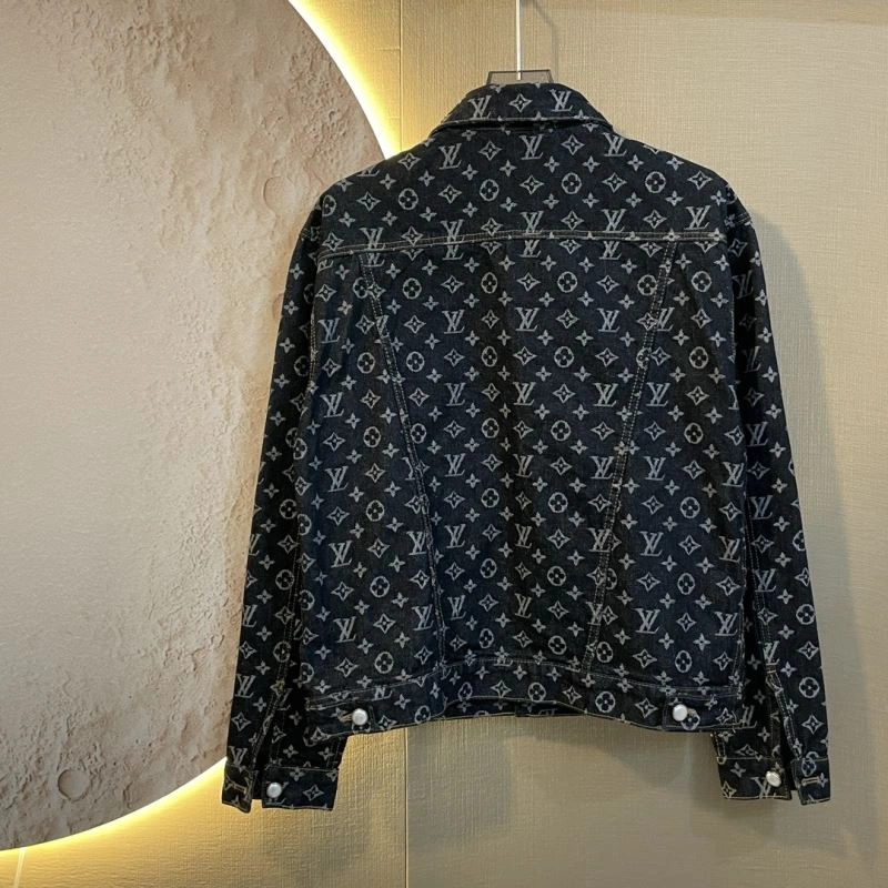 Louis Vuitton Outwear Durable 138654