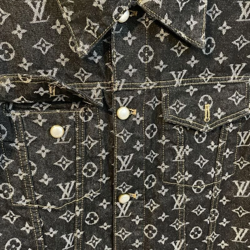 Louis Vuitton Outwear Durable 138654