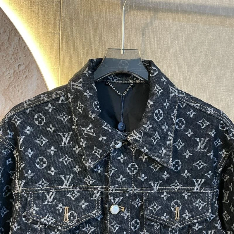 Louis Vuitton Outwear Durable 138654