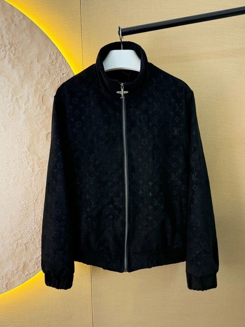 Louis Vuitton Outwear GoAnywhere 138670