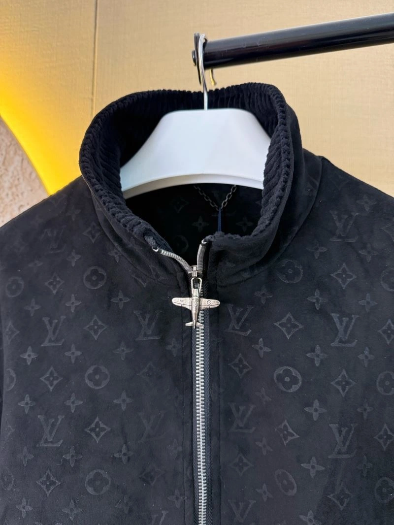 Louis Vuitton Outwear GoAnywhere 138670