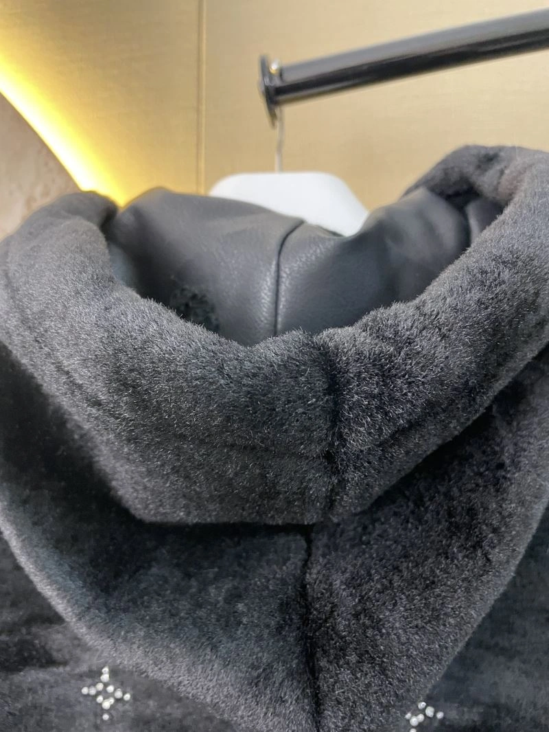 Louis Vuitton Outwear SoftTouch 138674