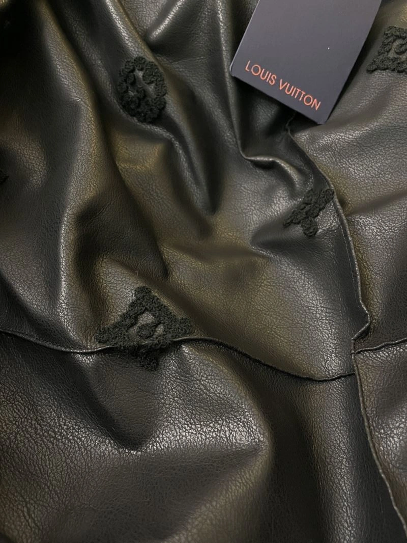 Louis Vuitton Outwear SoftTouch 138674