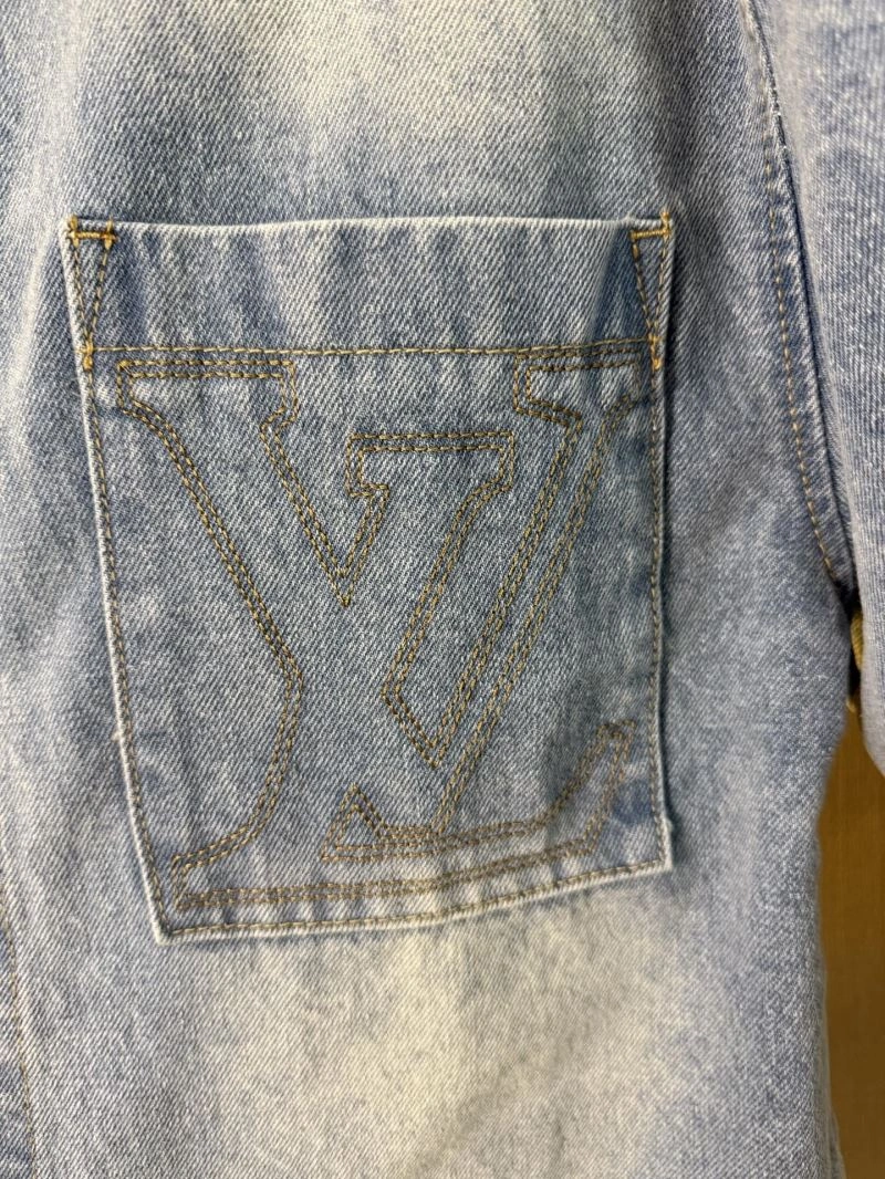 Louis Vuitton Outwear Contemporary 138649