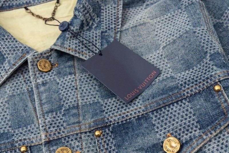 Louis Vuitton Outwear Neat 138665