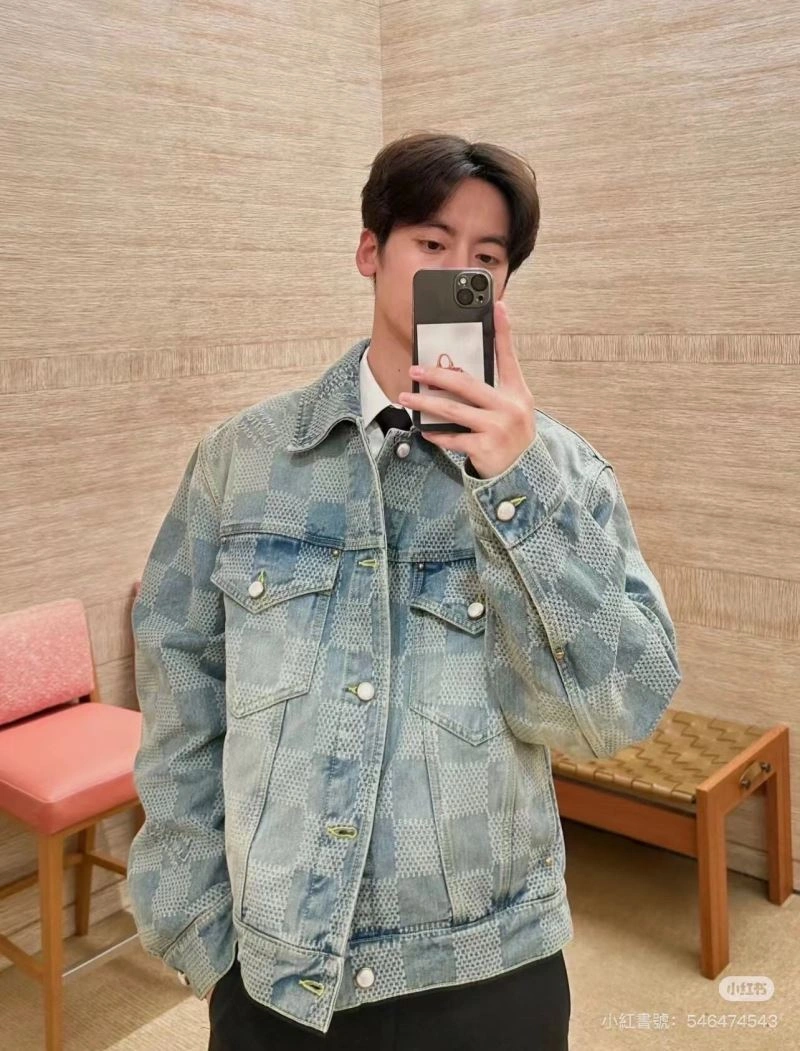 Louis Vuitton Outwear Neat 138665