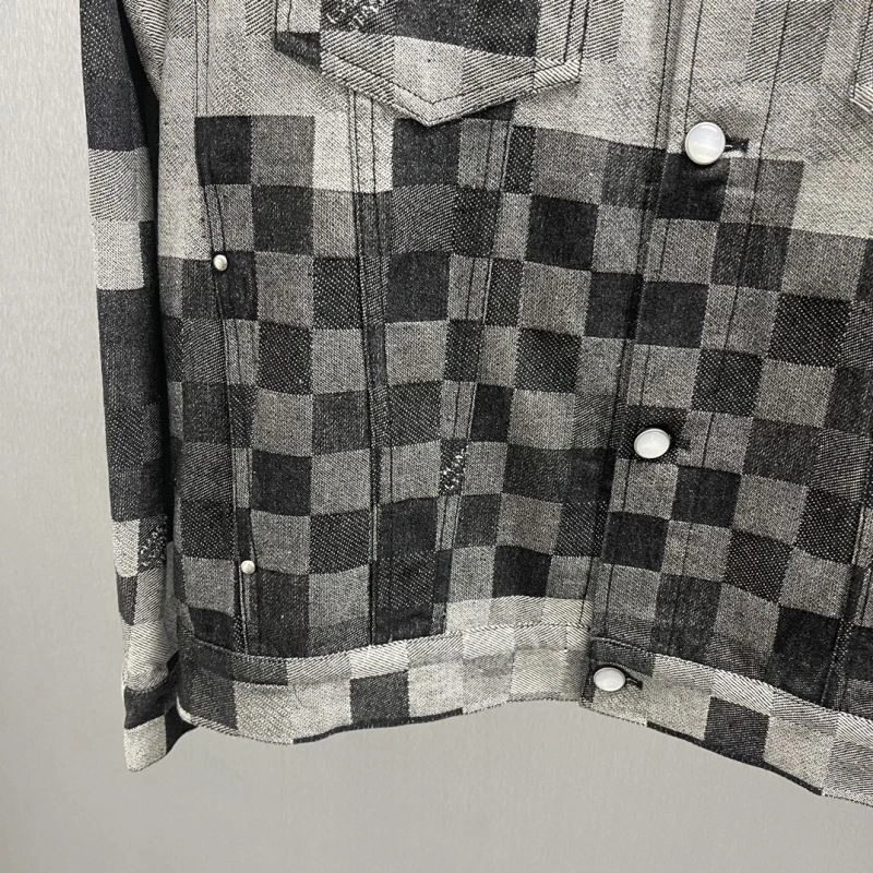 Stylish Louis Vuitton Outwear 138639