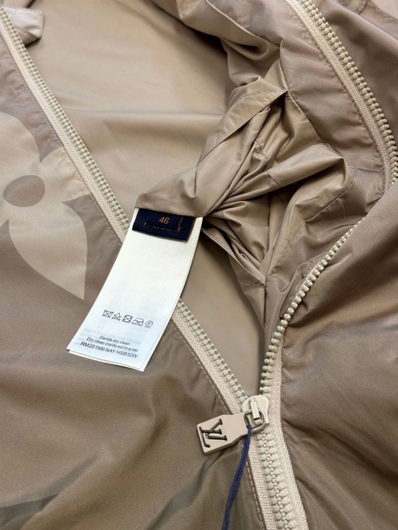 WrinkleFree Louis Vuitton Outwear 138636