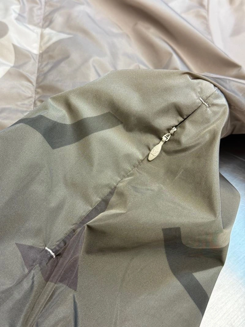 WrinkleFree Louis Vuitton Outwear 138636