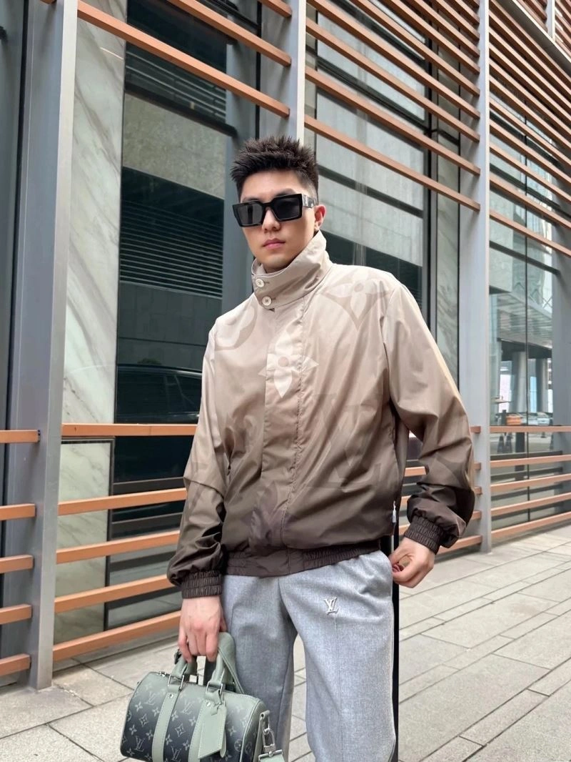 WrinkleFree Louis Vuitton Outwear 138636