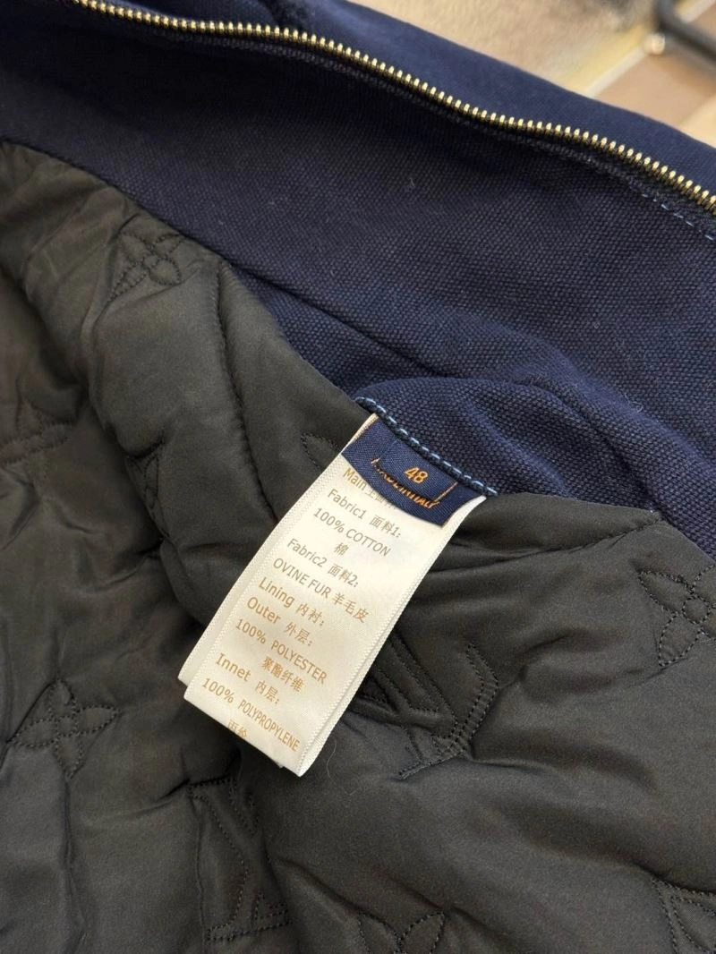 Louis Vuitton Outwear Lightweight 138625