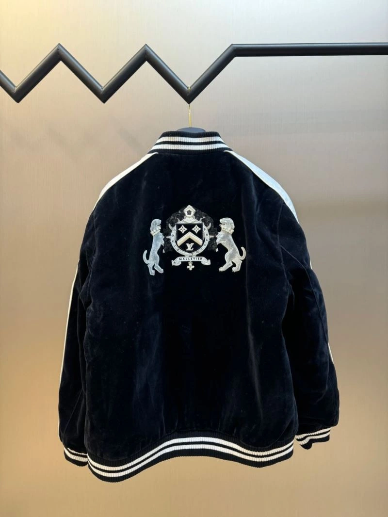 TopPick Louis Vuitton Outwear 138627
