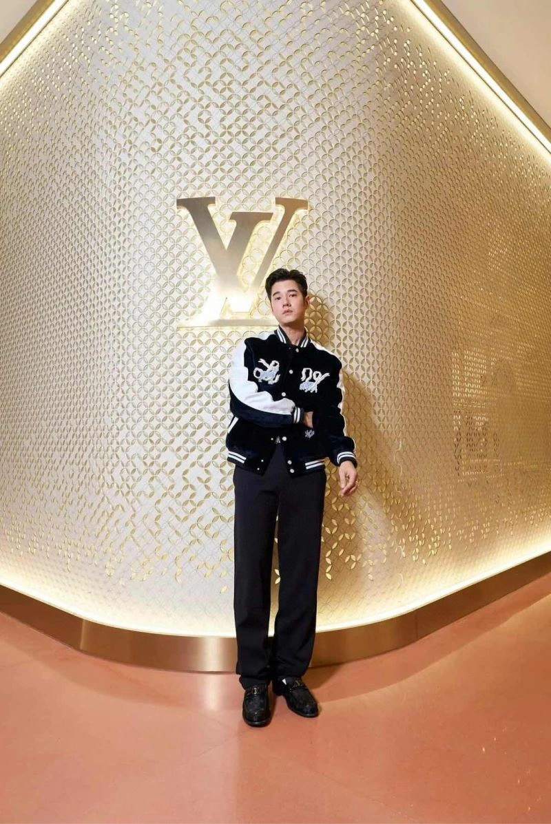 TopPick Louis Vuitton Outwear 138627