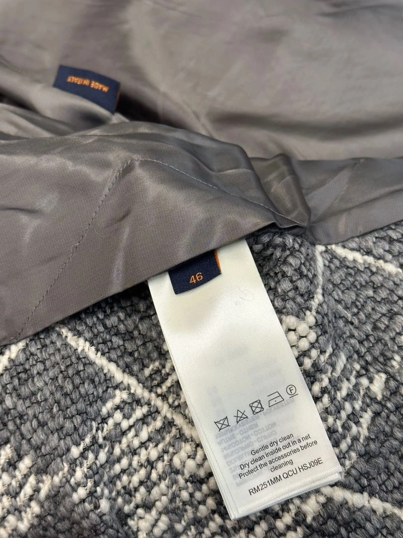 Louis Vuitton Outwear FreshLook 138630