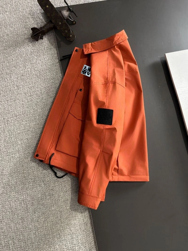 Flexible Louis Vuitton Outwear 138606