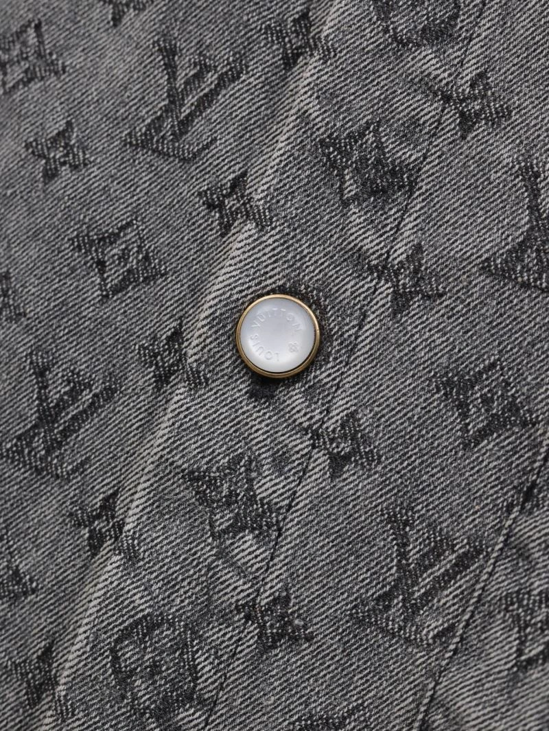 Louis Vuitton Outwear Reliable 138613