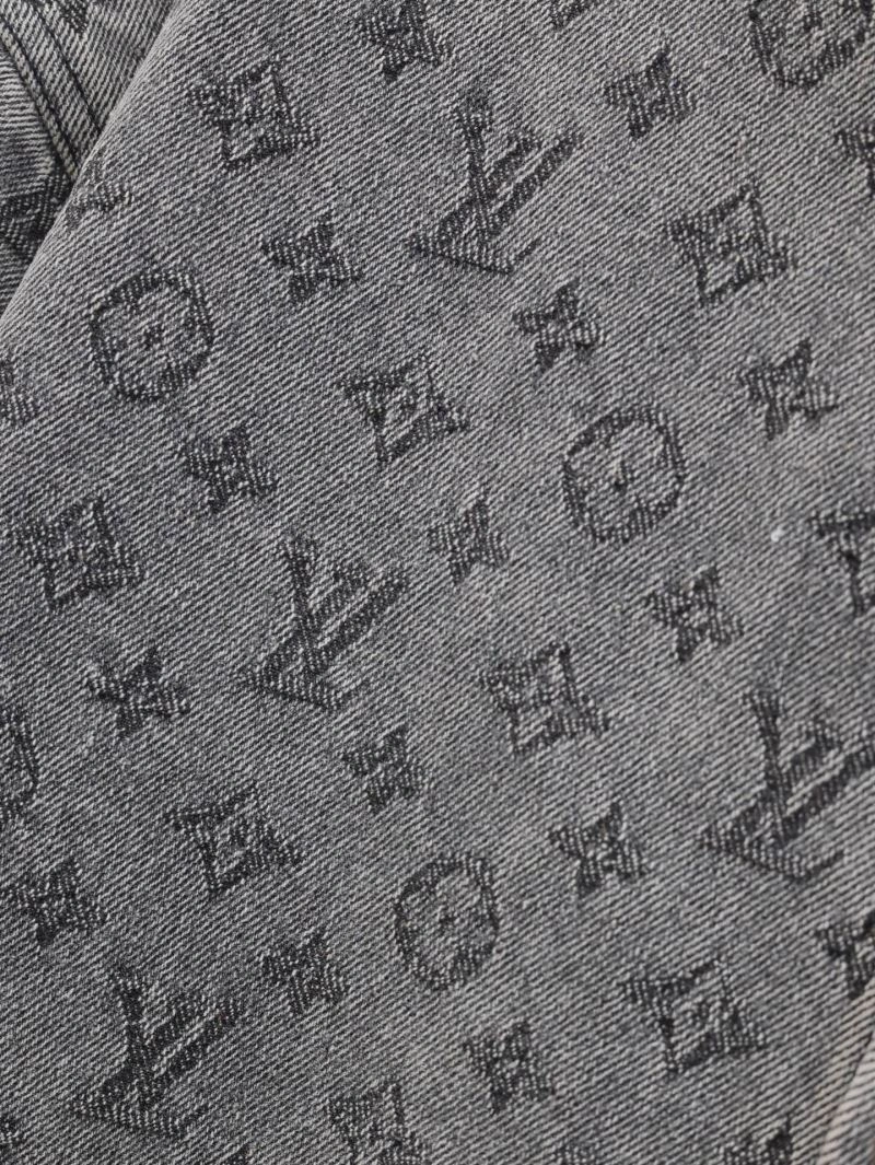 Louis Vuitton Outwear Reliable 138613