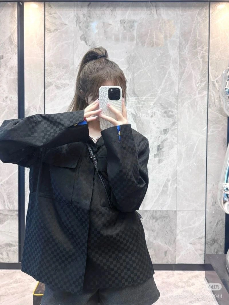 Louis Vuitton Outwear DailyWear 138626