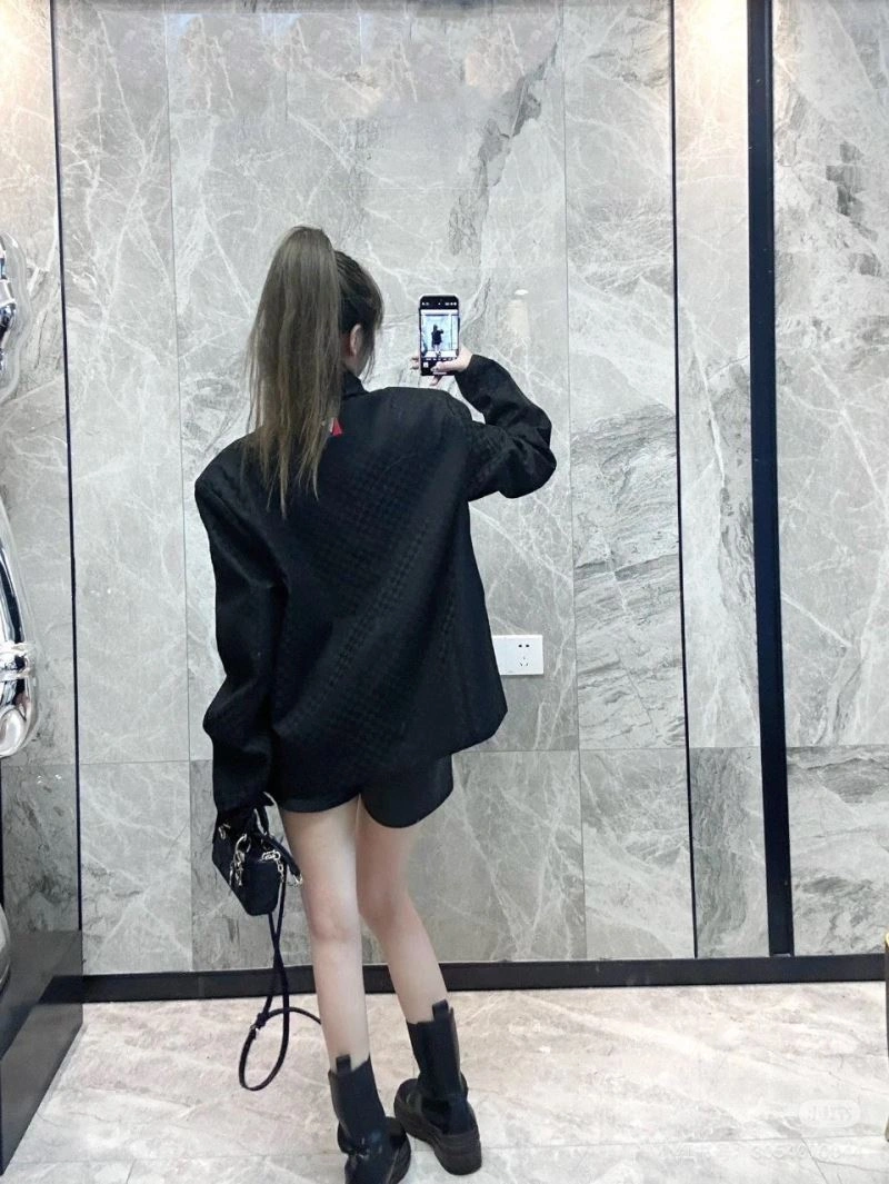 Louis Vuitton Outwear DailyWear 138626