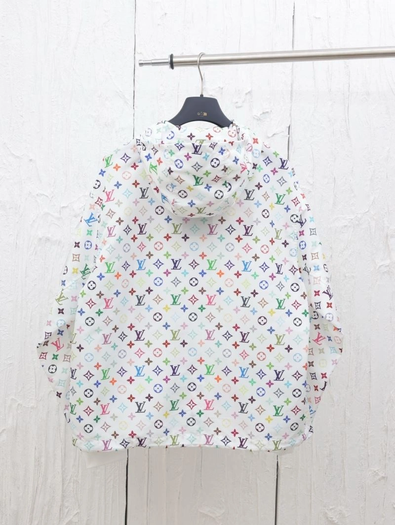 Minimalist Louis Vuitton Outwear 138609