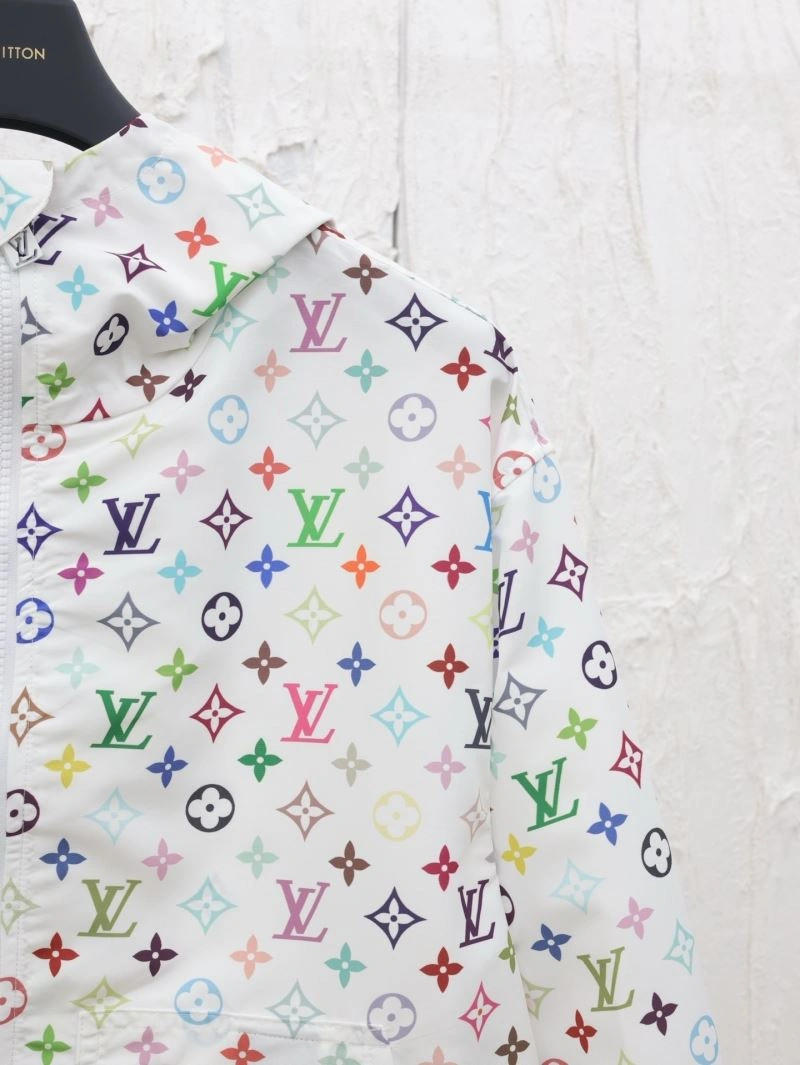 Minimalist Louis Vuitton Outwear 138609