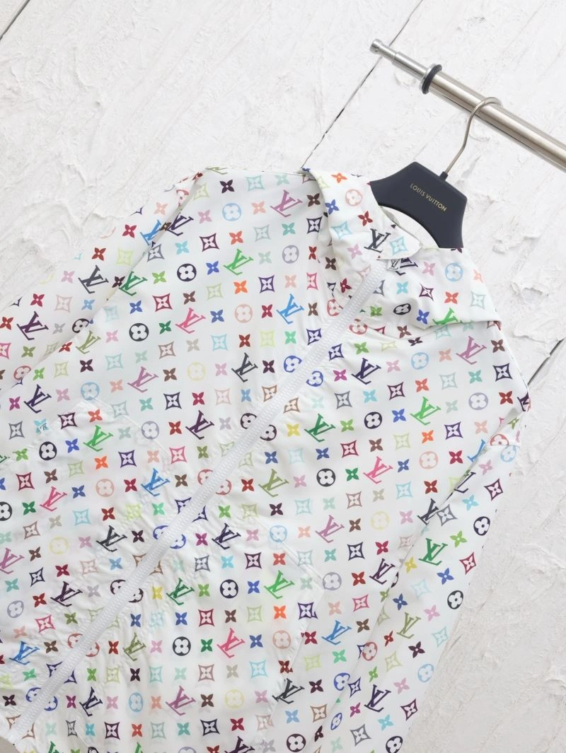 Minimalist Louis Vuitton Outwear 138609