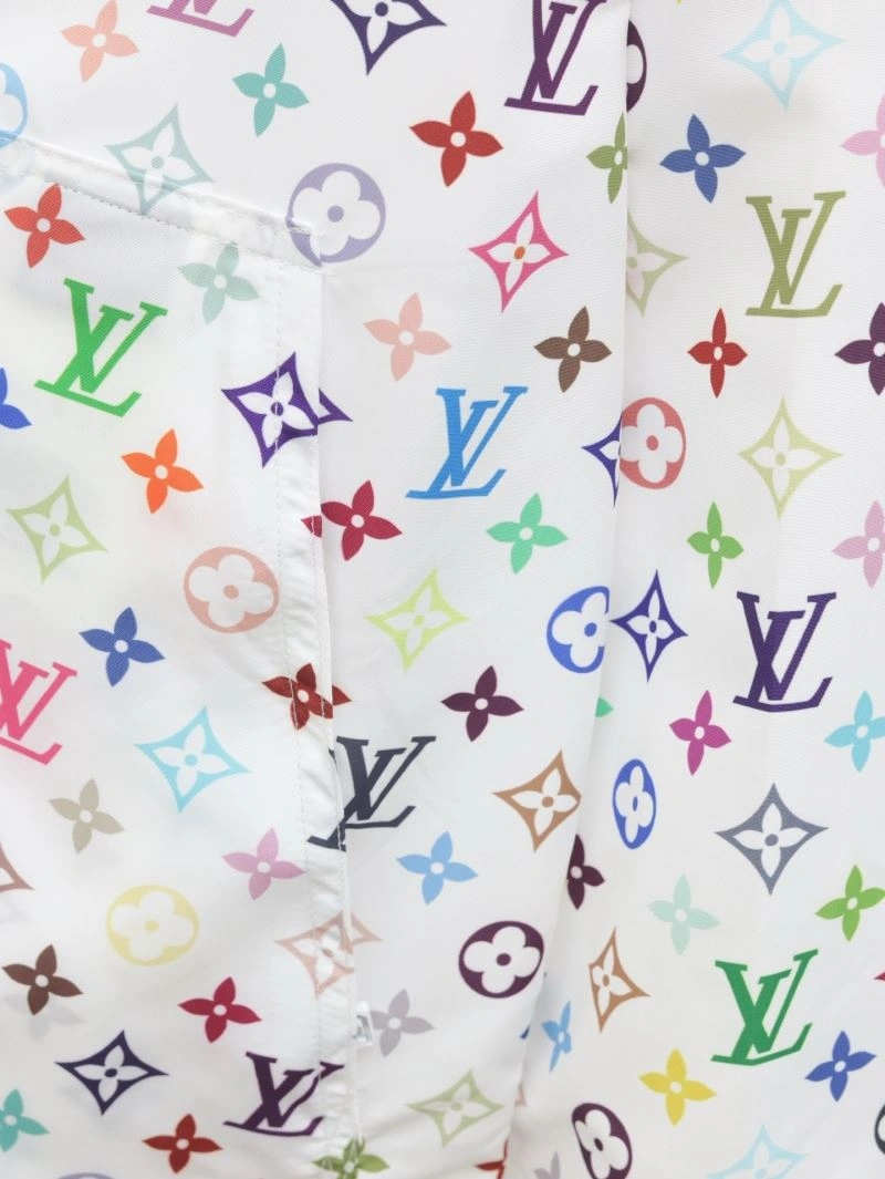 Minimalist Louis Vuitton Outwear 138609