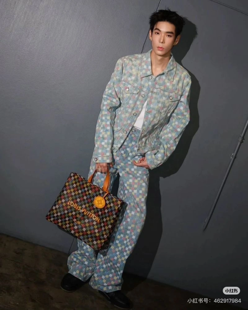 Durable Louis Vuitton Outwear 138633