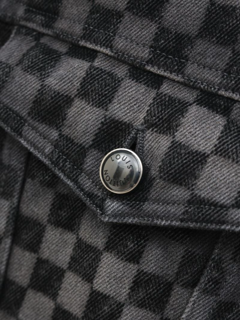 Louis Vuitton Outwear Practical 138631