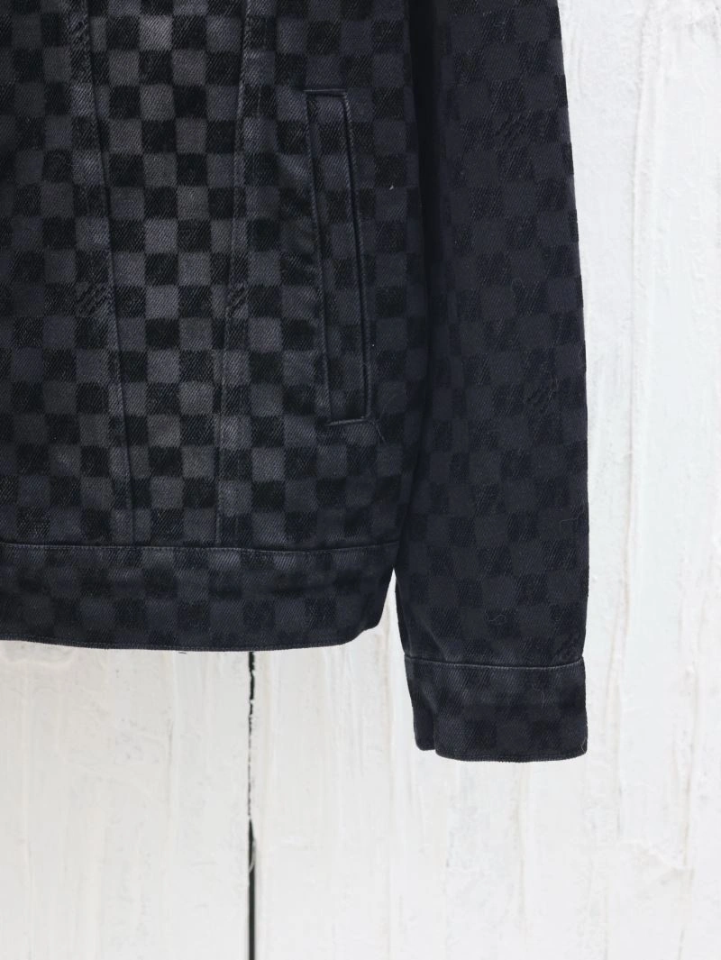 Louis Vuitton Outwear Practical 138631