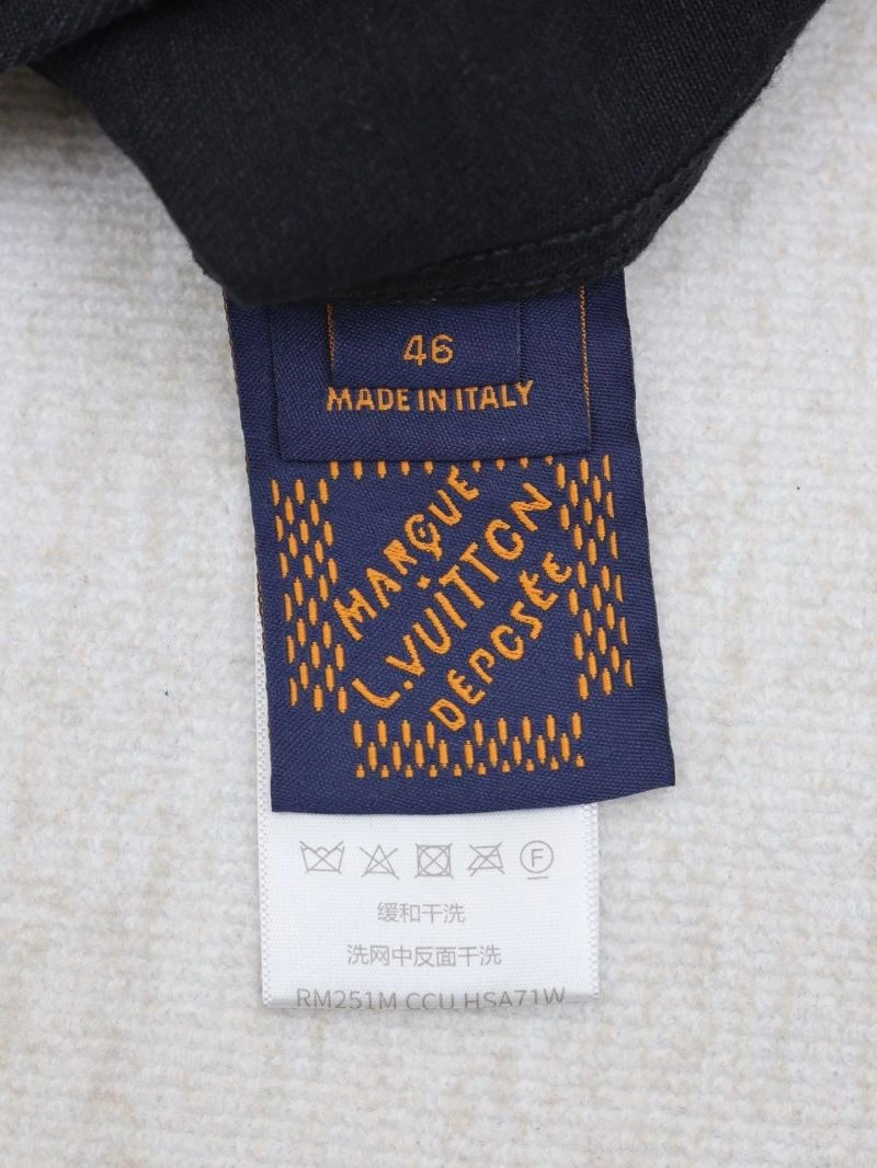 Louis Vuitton Outwear Practical 138631