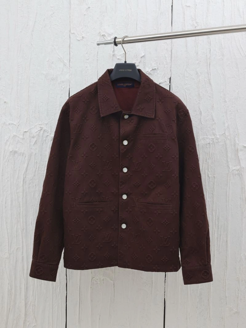 Effortless Louis Vuitton Outwear 138632