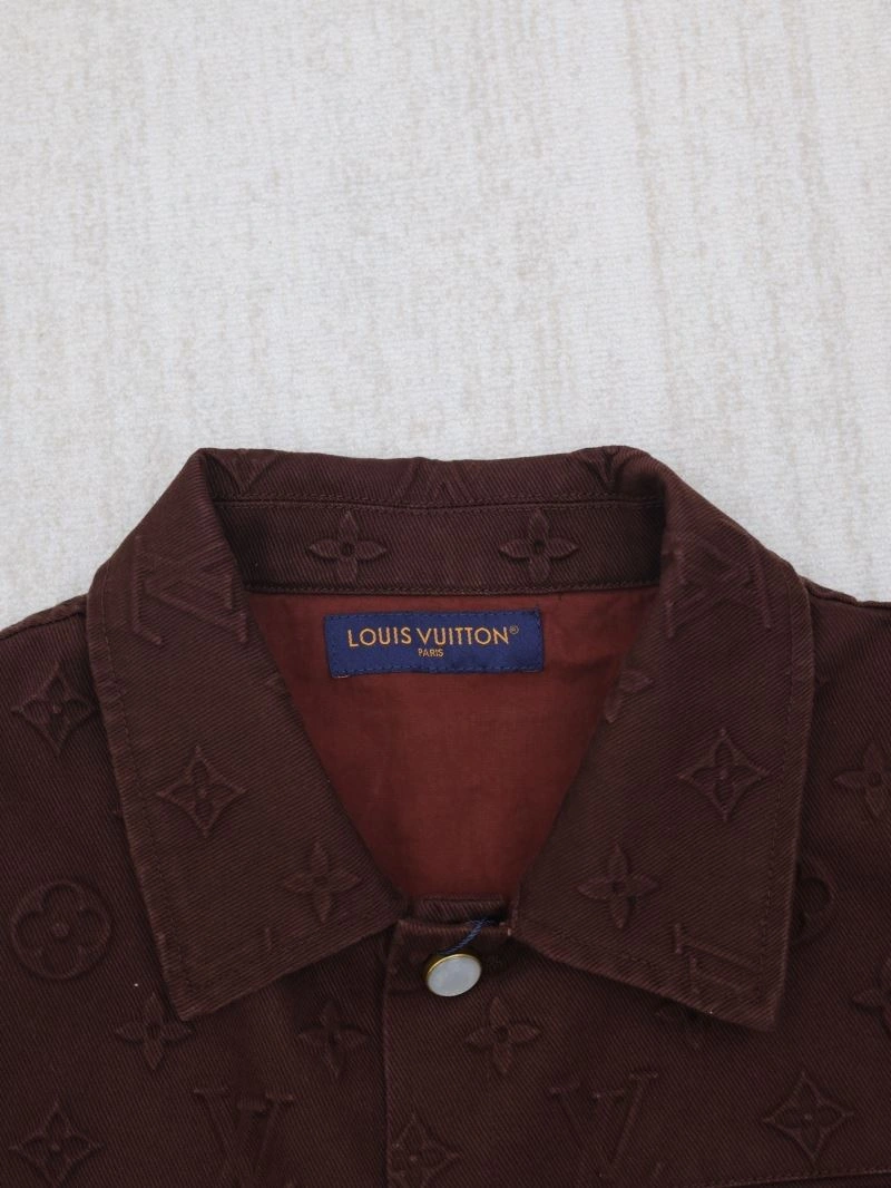 Effortless Louis Vuitton Outwear 138632
