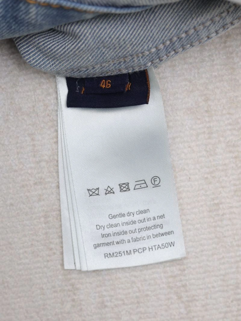 ComfortFit Louis Vuitton Outwear 138621