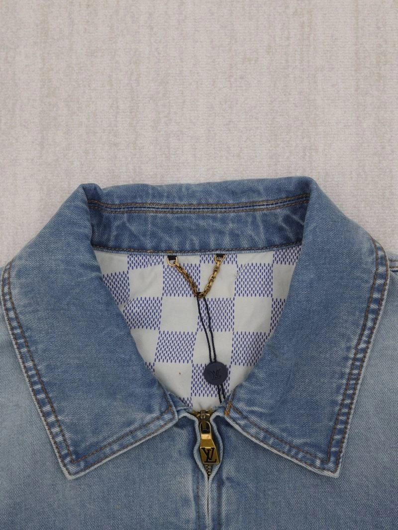 ComfortFit Louis Vuitton Outwear 138621
