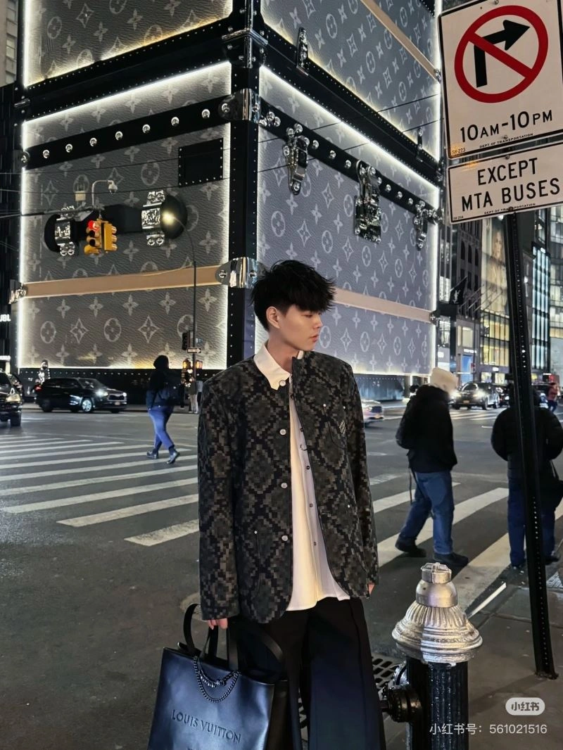 Louis Vuitton Outwear Seasonal 138619