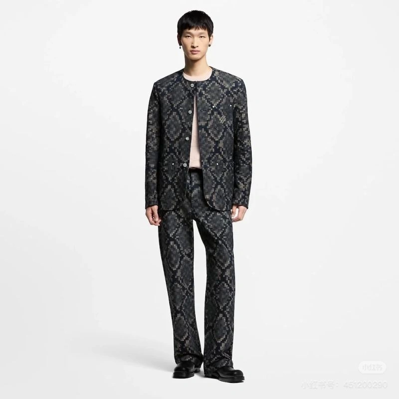 Louis Vuitton Outwear Seasonal 138619