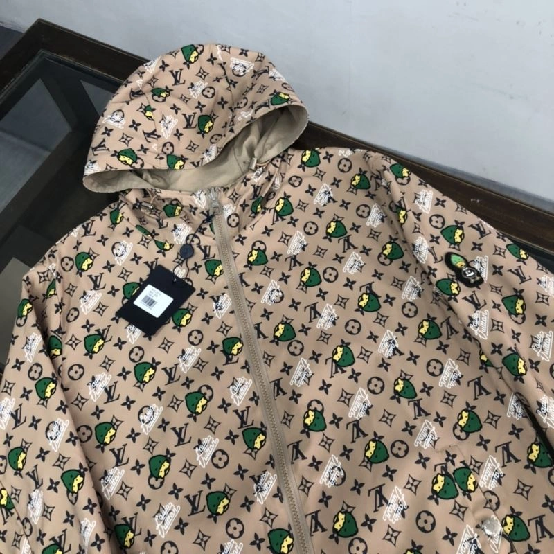 Seasonal Louis Vuitton Outwear 139114