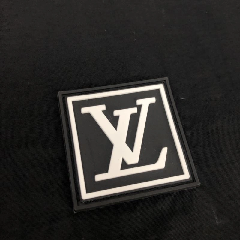 Minimalist Louis Vuitton Outwear 139111