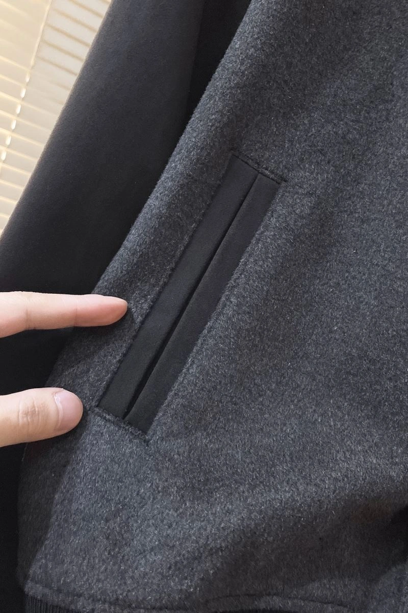 Breathable Louis Vuitton Outwear 139107