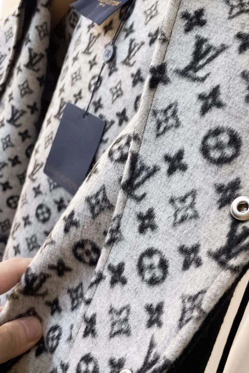 EasyCare Louis Vuitton Outwear 139102