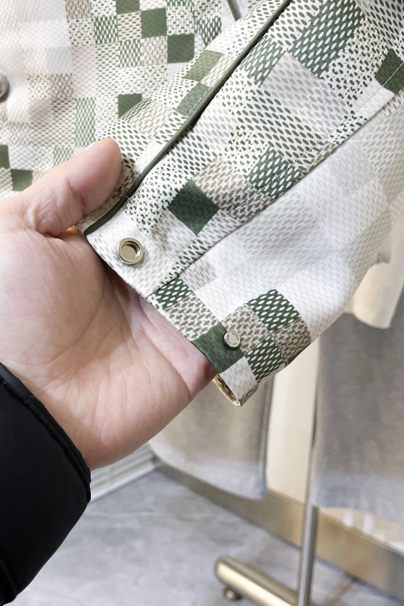 MoistureWicking Louis Vuitton Outwear 139101