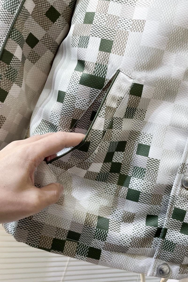MoistureWicking Louis Vuitton Outwear 139101