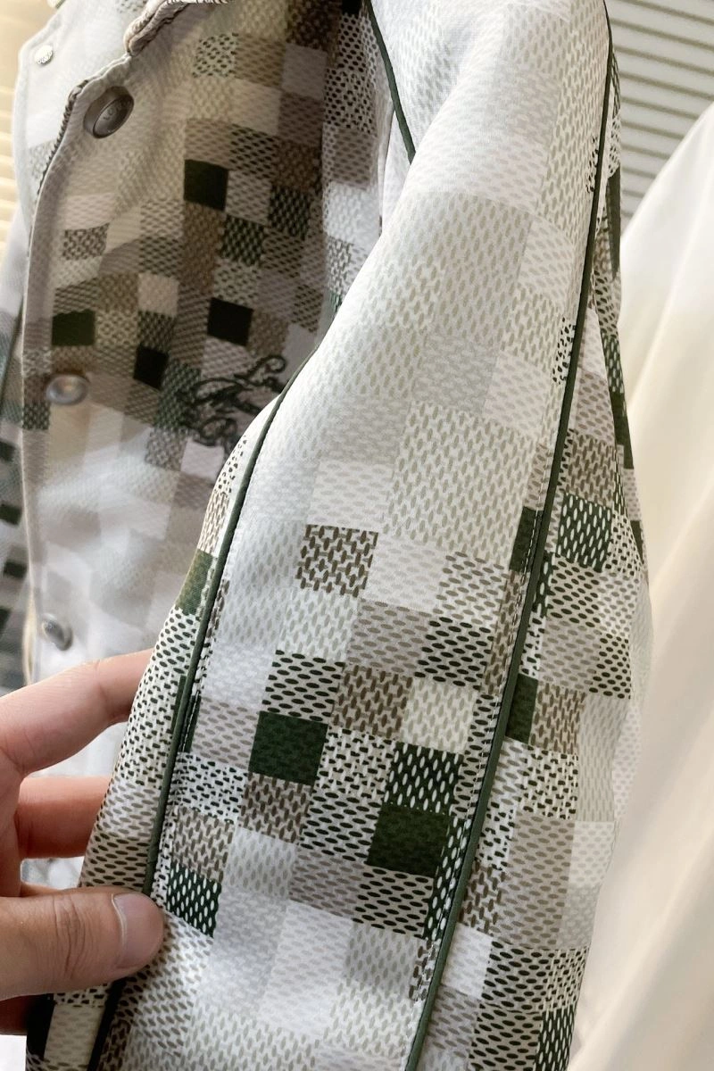 MoistureWicking Louis Vuitton Outwear 139101
